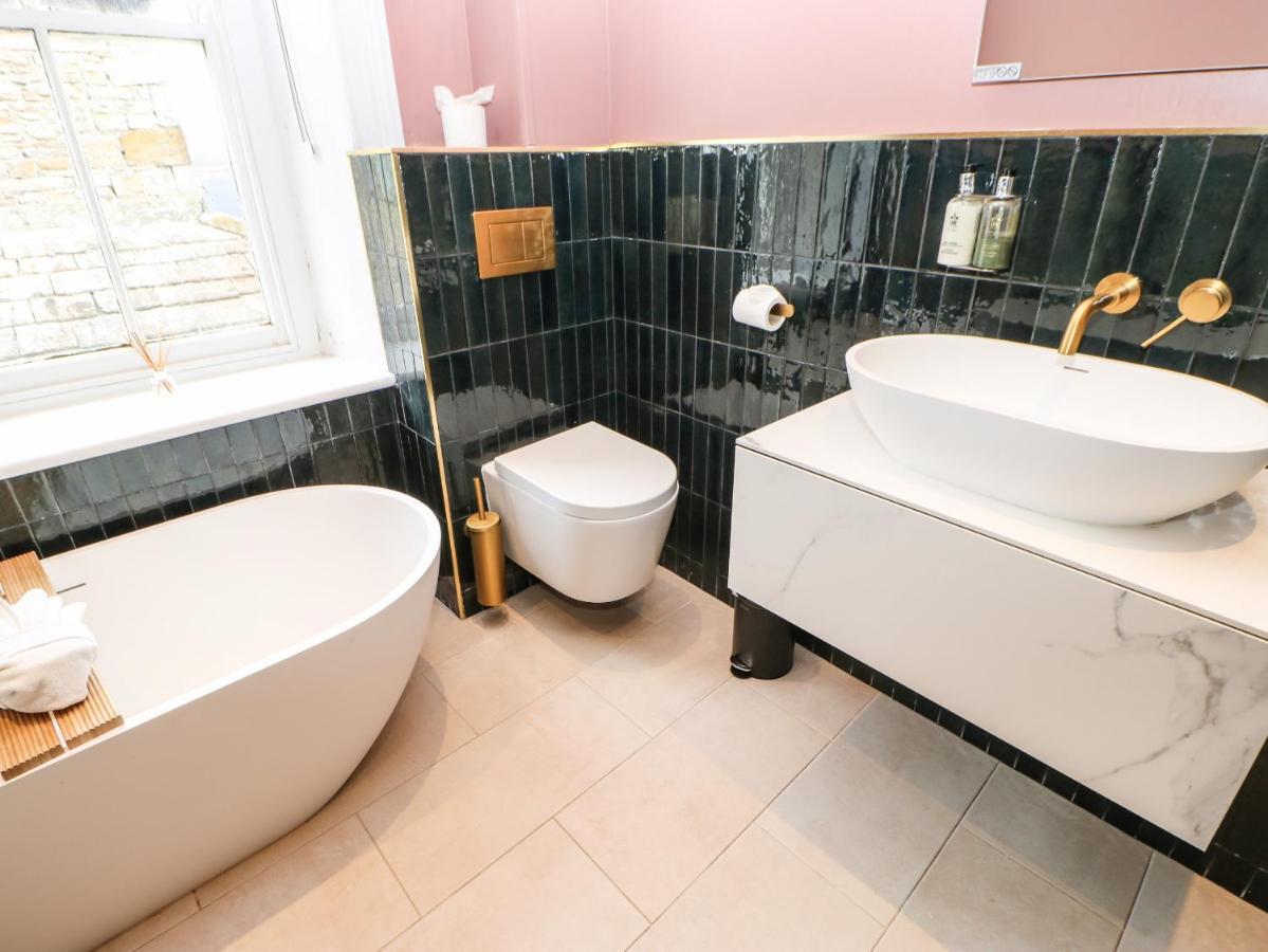Hillside House Villa Лейбърн Екстериор снимка