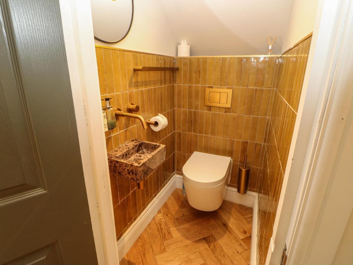 Hillside House Villa Лейбърн Екстериор снимка
